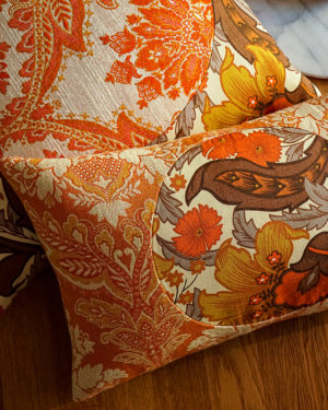 Upcycle Vintage Kissen orange / Cushion orange - Cirkelliving.com